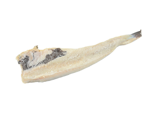 Morue julienne salée avec la peau à la découpe au kg